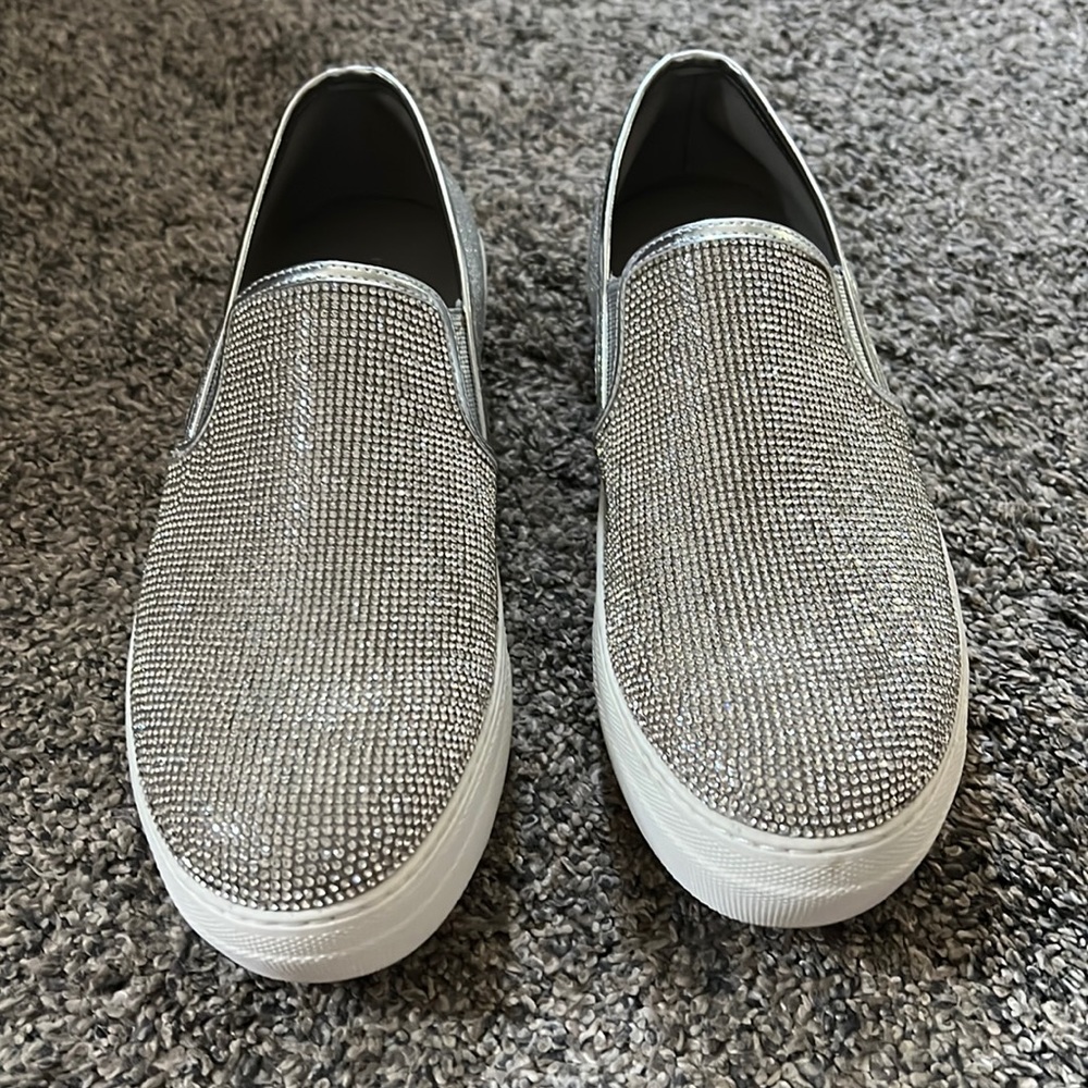 madden girl “Onyxx” clear rhinestone sneaker size 8.5